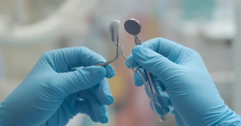 Seguro das mãos para dentistas e médicos